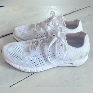 Under Armour Women's HOVR Sonic Running Shoes White Size 9